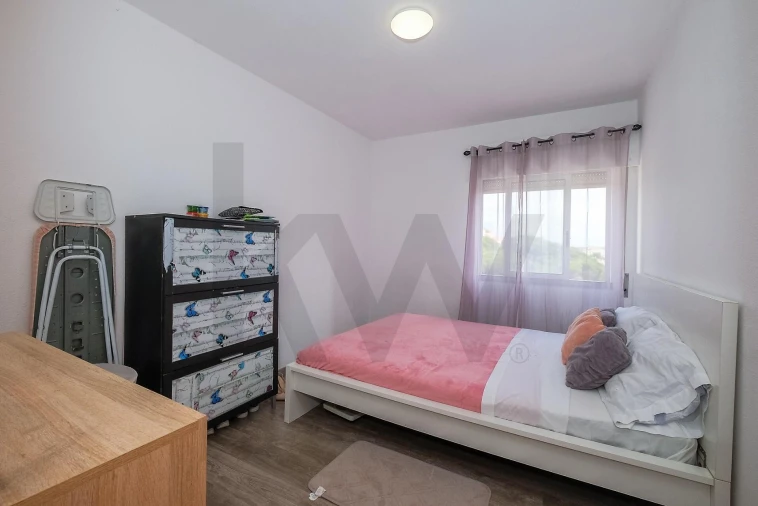 Apartamento T2 para Venda em Algueirão-Mem Martins Foto 17
