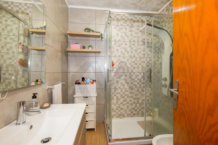 Apartamento T2 para Venda em Algueirão-Mem Martins Foto 13