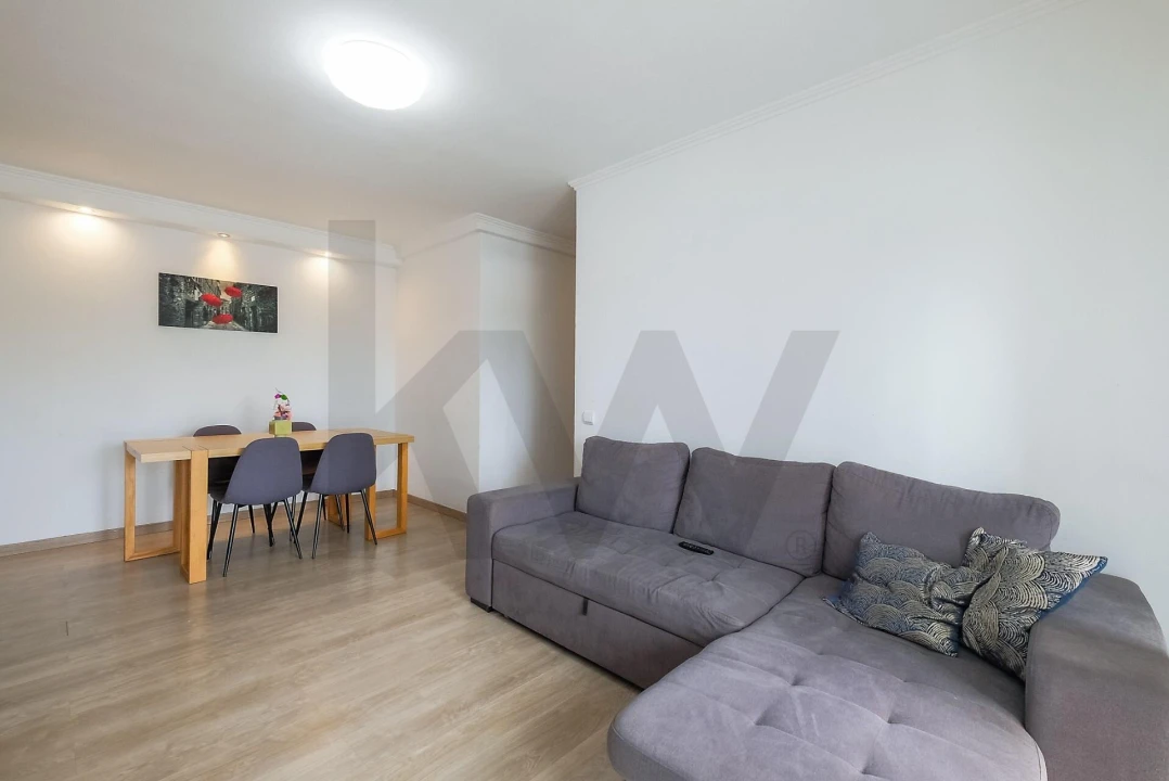Apartamento T2 para Venda em Algueirão-Mem Martins Foto 6