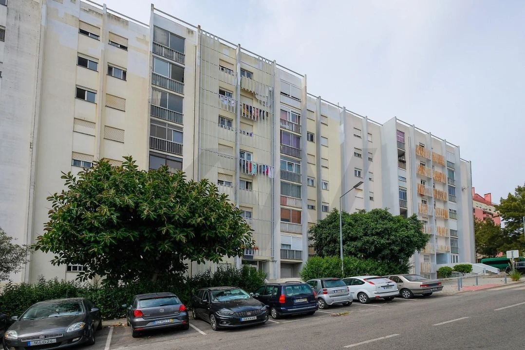 Apartamento T2 para Venda em Algueirão-Mem Martins Foto 22