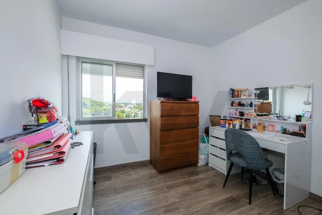 Apartamento T2 para Venda em Algueirão-Mem Martins Foto 14