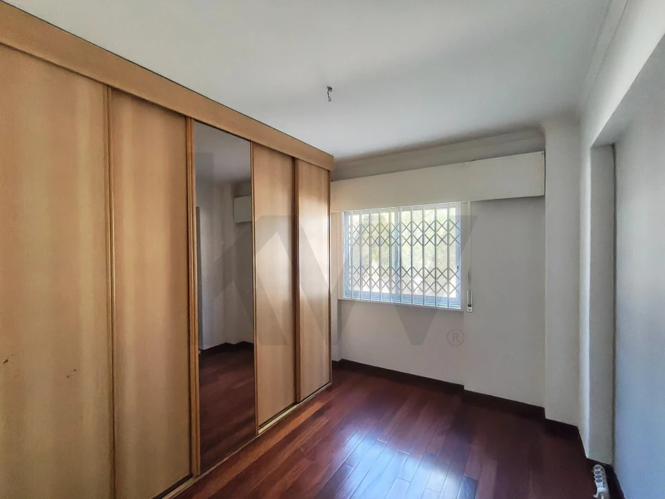 Apartamento T2 para Venda em Laranjeiro e Feijó Foto 35