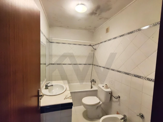 Apartamento T2 para Venda em Laranjeiro e Feijó Foto 31