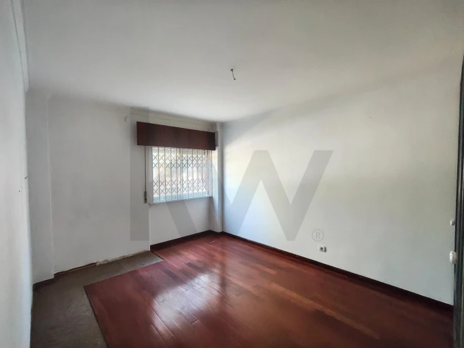 Apartamento T2 para Venda em Laranjeiro e Feijó Foto 43