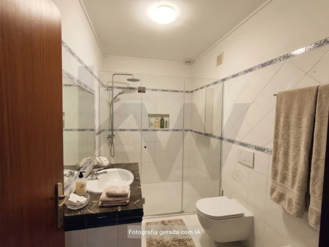 Apartamento T2 para Venda em Laranjeiro e Feijó Foto 33
