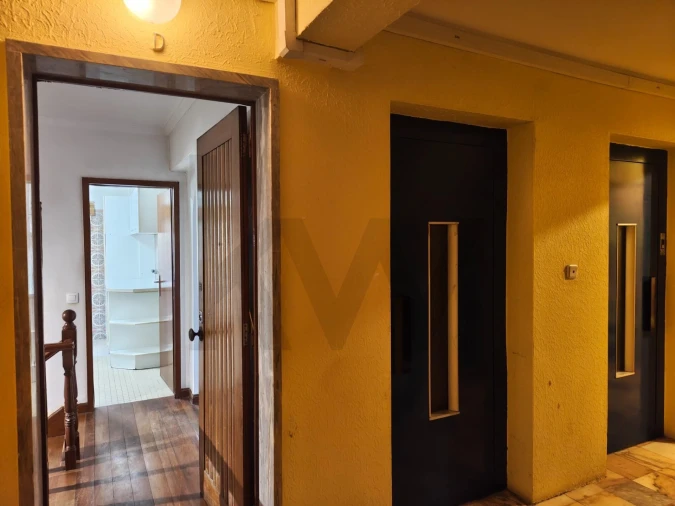 Apartamento T2 para Venda em Laranjeiro e Feijó Foto 50