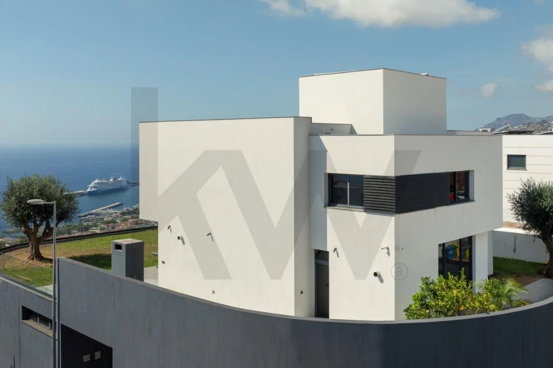 Moradia T4 para Venda em Funchal (Santa Maria Maior) Foto 40