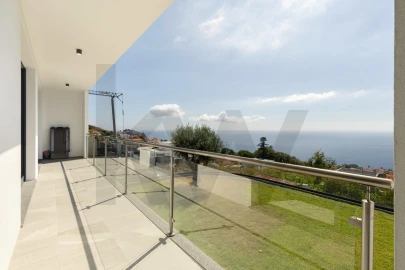 Moradia T4 para Venda em Funchal (Santa Maria Maior)