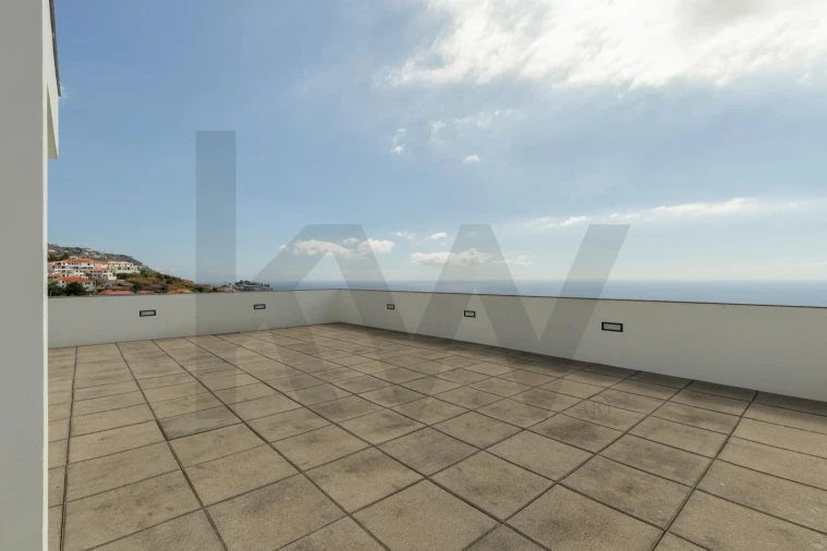 Moradia T4 para Venda em Funchal (Santa Maria Maior) Foto 37