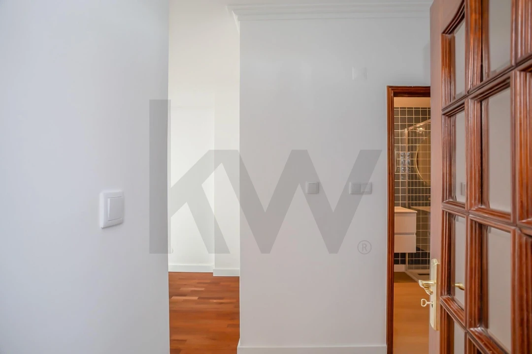 Apartamento T3 para Venda em Ramada e Caneças Foto 8