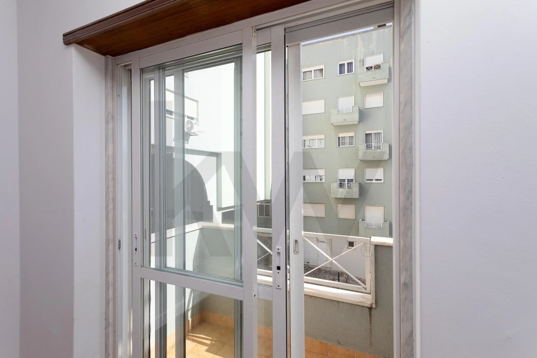 Apartamento T3 para Venda em Ramada e Caneças Foto 10