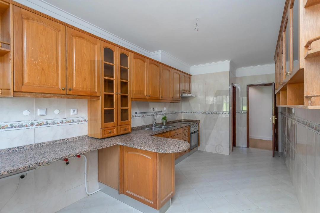 Apartamento T3 para Venda em Ramada e Caneças Foto 27