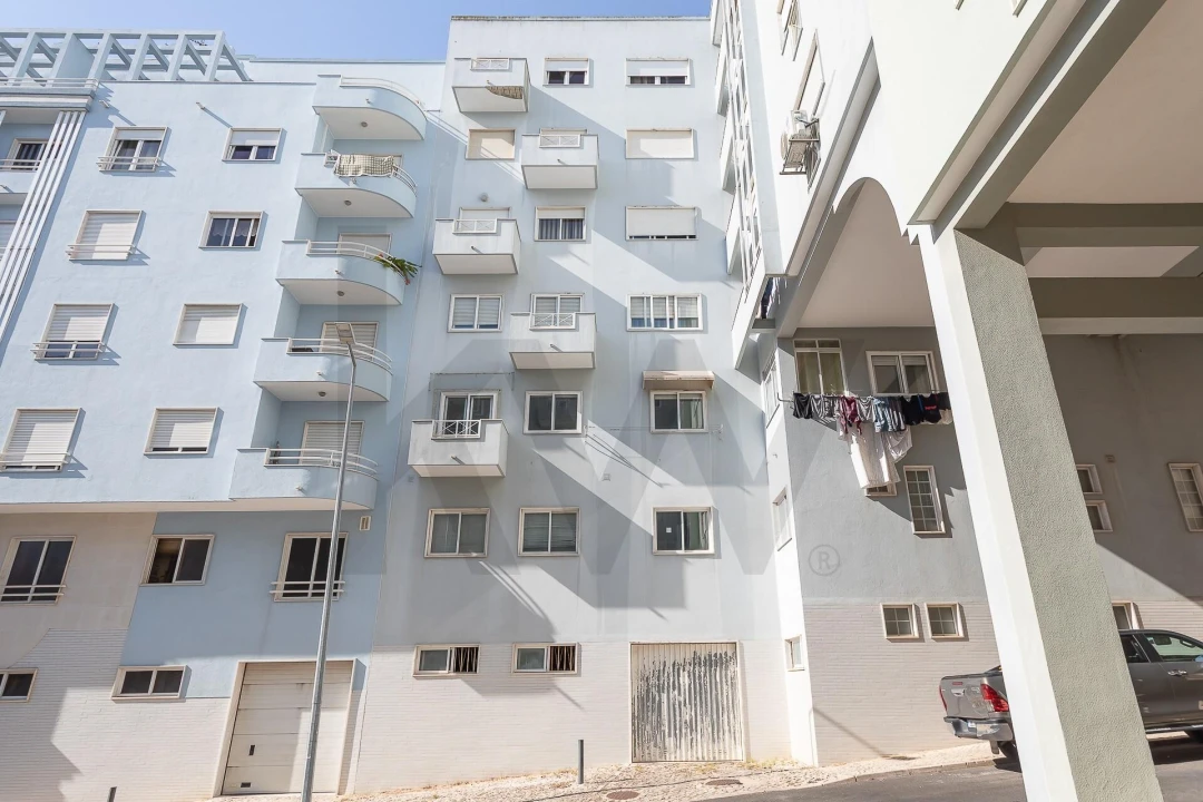 Apartamento T3 para Venda em Ramada e Caneças Foto 39