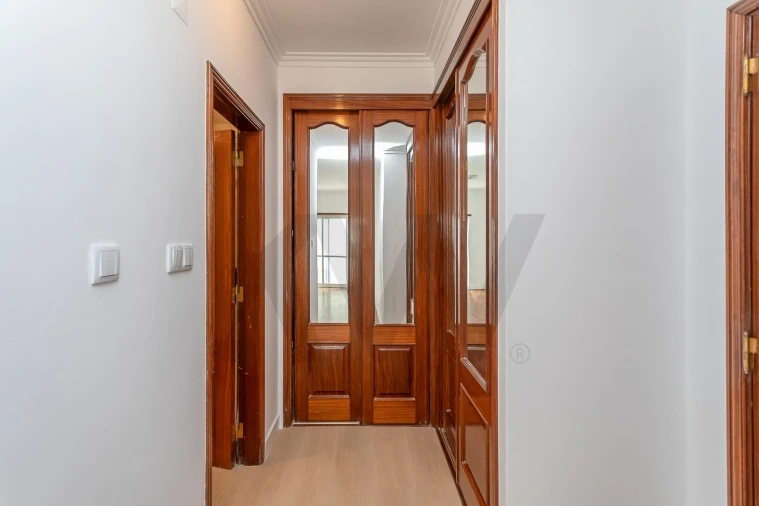 Apartamento T3 para Venda em Ramada e Caneças Foto 15