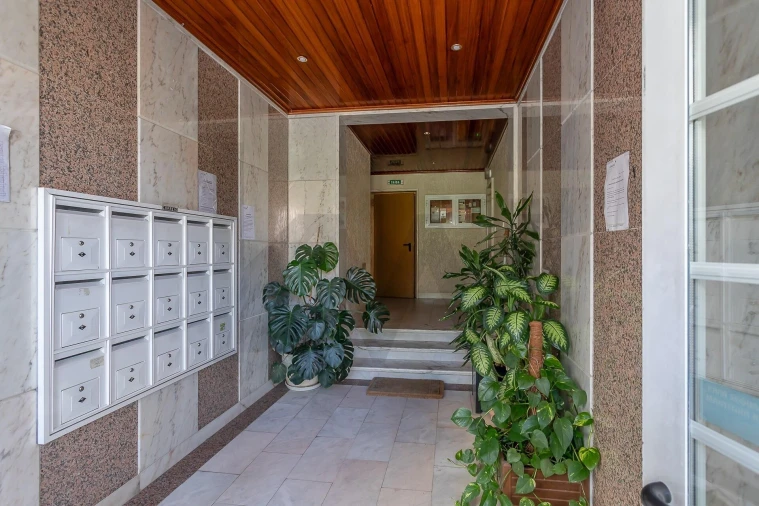 Apartamento T3 para Venda em Ramada e Caneças Foto 31