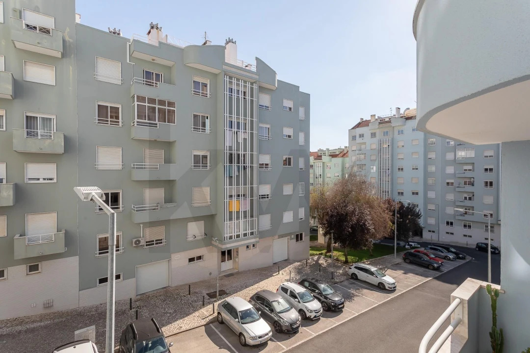 Apartamento T3 para Venda em Ramada e Caneças Foto 12