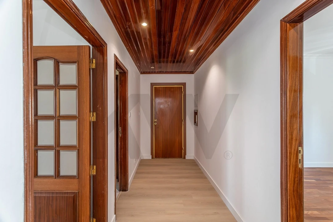 Apartamento T3 para Venda em Ramada e Caneças Foto 30