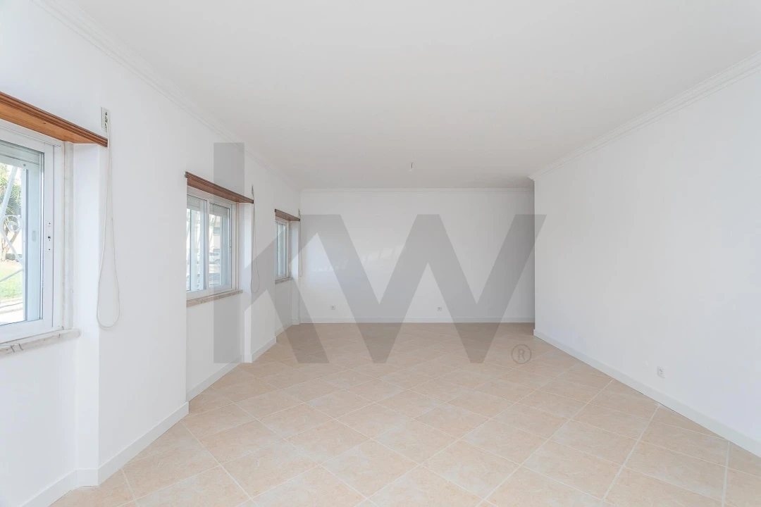 Apartamento T3 para Venda em Ramada e Caneças Foto 5