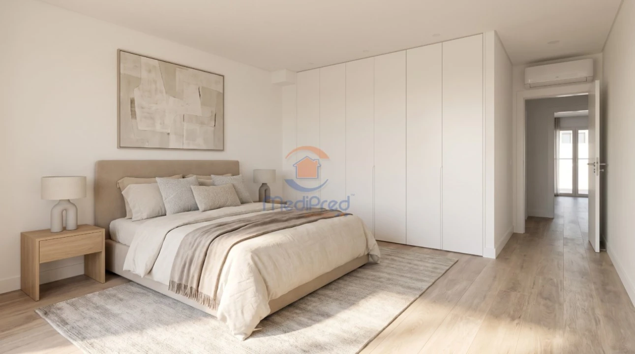 Apartamento T4 para Venda em Ramada e Caneças Foto 3