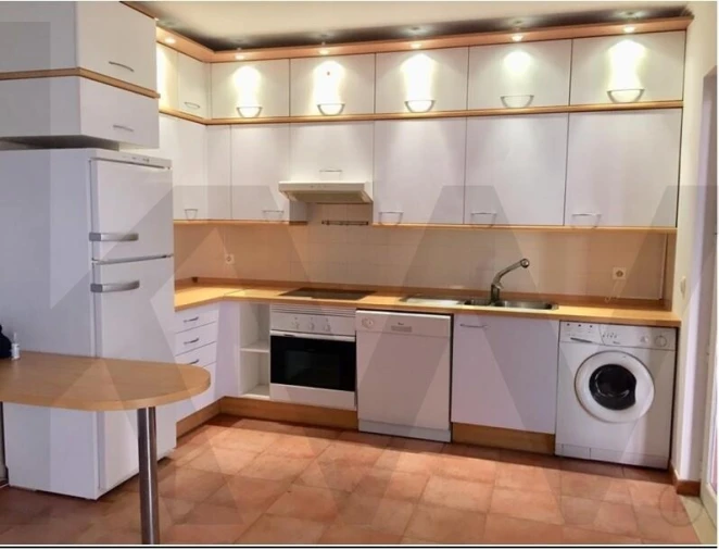 Apartamento T2 para Arrendamento em Charneca de Caparica e Sobreda Foto 2