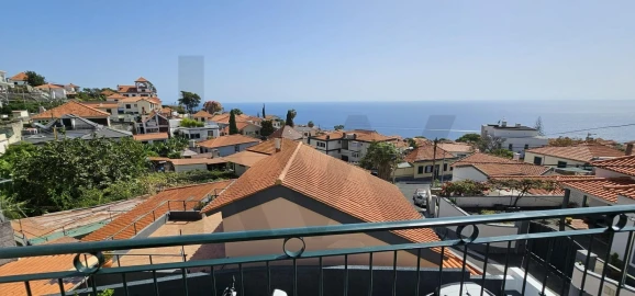 Moradia T2 para Venda em Funchal (Santa Maria Maior)