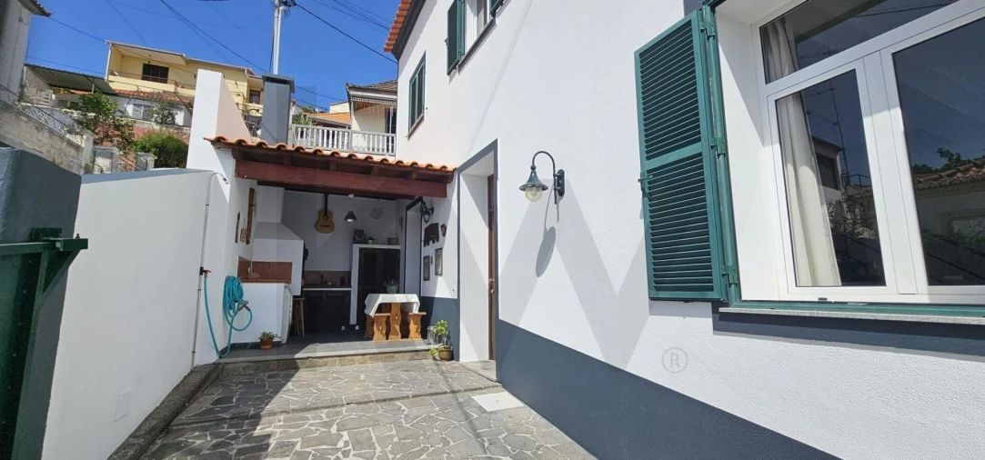 Moradia T2 para Venda em Funchal (Santa Maria Maior) Foto 3