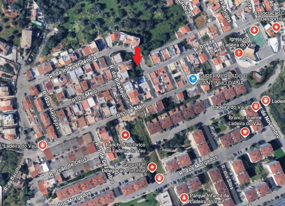 Terreno para Venda em Portimão Foto 1