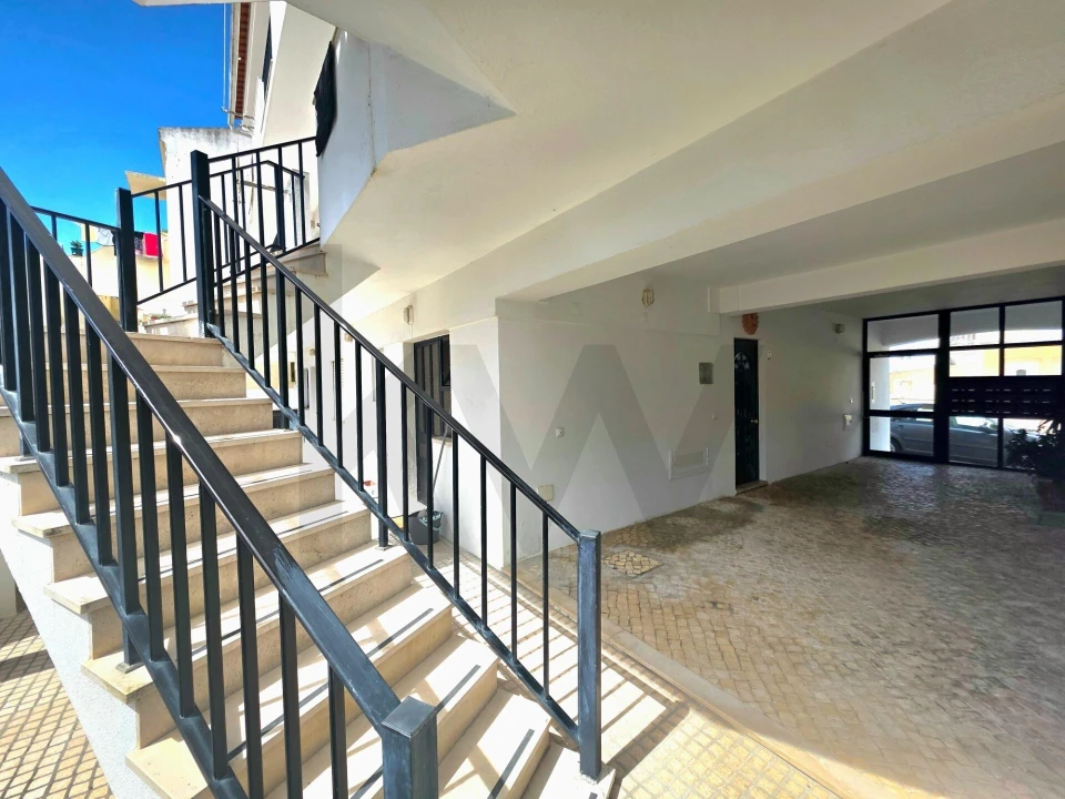 Apartamento T2 para Arrendamento em Foz do Arelho Foto 16
