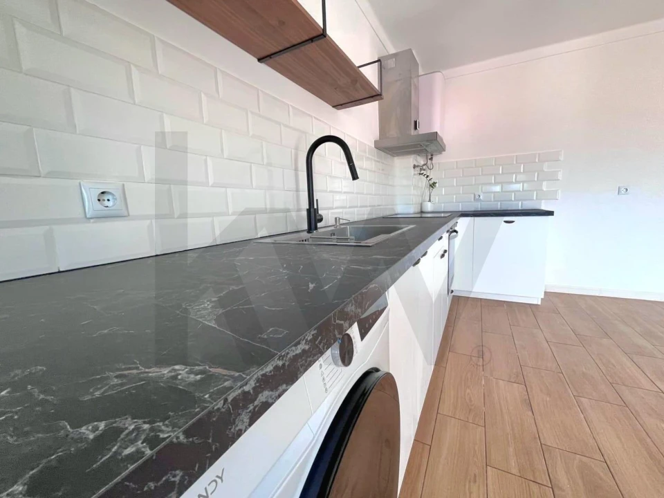 Apartamento T2 para Arrendamento em Foz do Arelho Foto 3