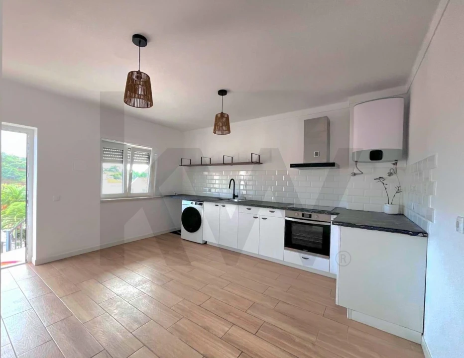 Apartamento T2 para Arrendamento em Foz do Arelho Foto 2