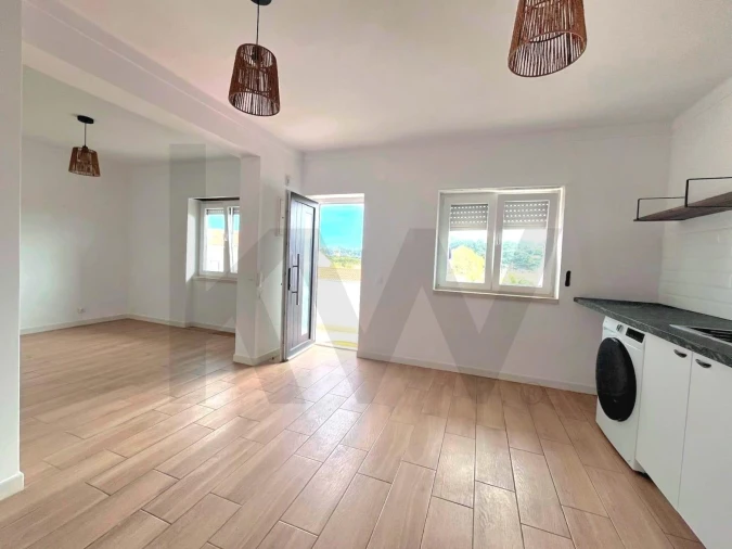 Apartamento T2 para Arrendamento em Foz do Arelho Foto 4