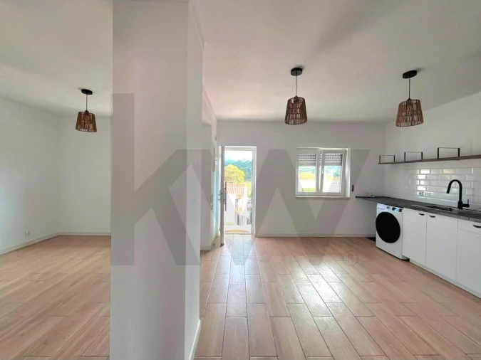Apartamento T2 para Arrendamento em Foz do Arelho Foto 5
