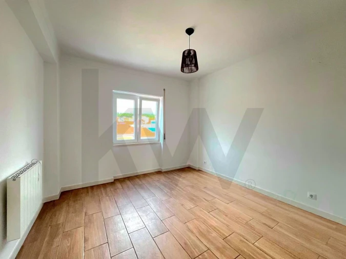 Apartamento T2 para Arrendamento em Foz do Arelho Foto 11
