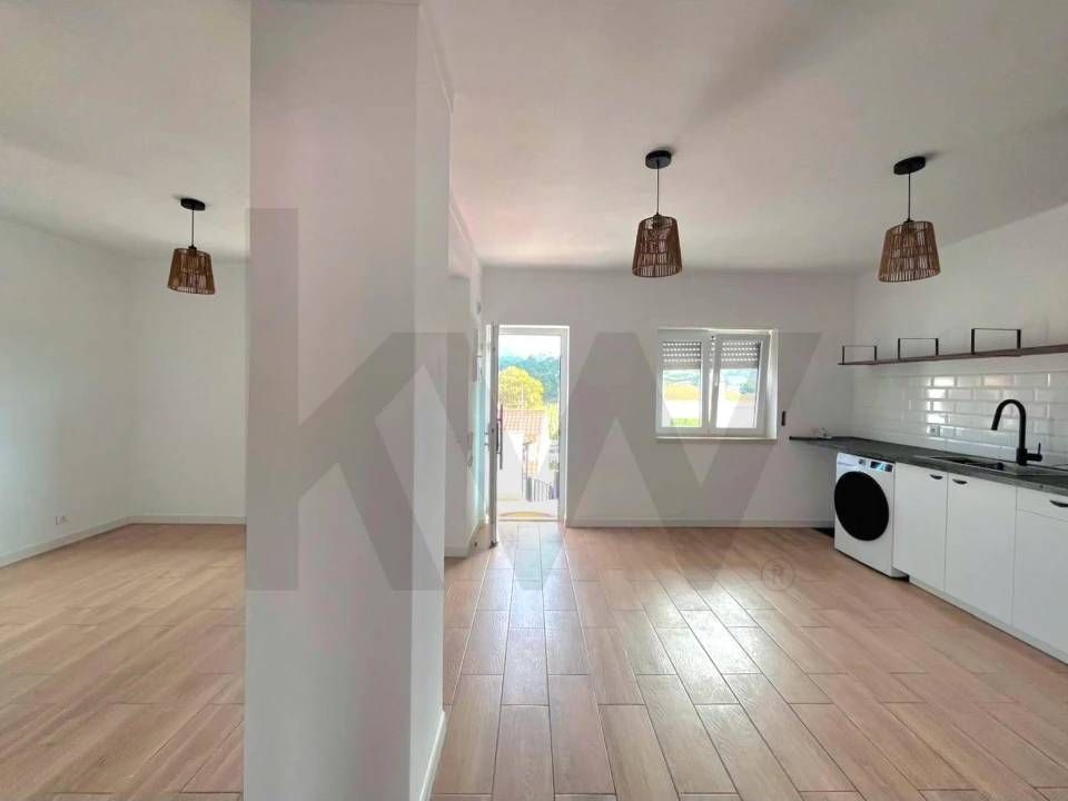 Apartamento T2 para Arrendamento em Foz do Arelho Foto 5