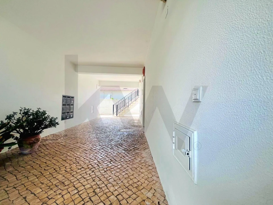 Apartamento T2 para Arrendamento em Foz do Arelho Foto 14