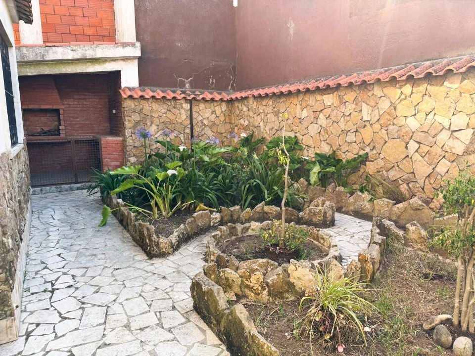 Moradia T5 para Venda em Algueirão-Mem Martins Foto 22