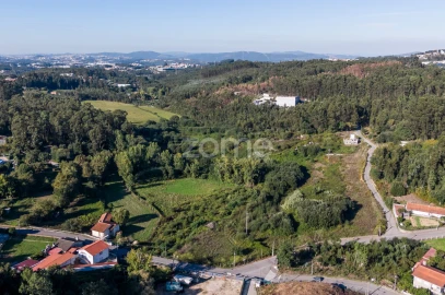 Terreno para Venda em Sandim, Olival, Lever e Crestuma