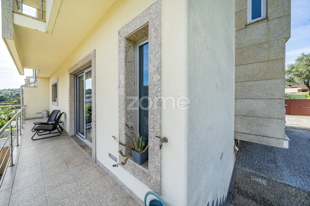 Moradia T3 para Venda em Vilaça e Fradelos Foto 26