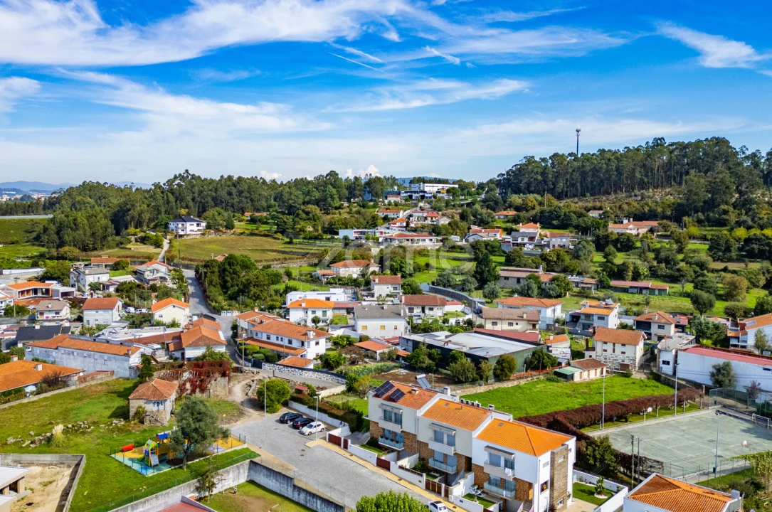 Moradia T3 para Venda em Vilaça e Fradelos Foto 65