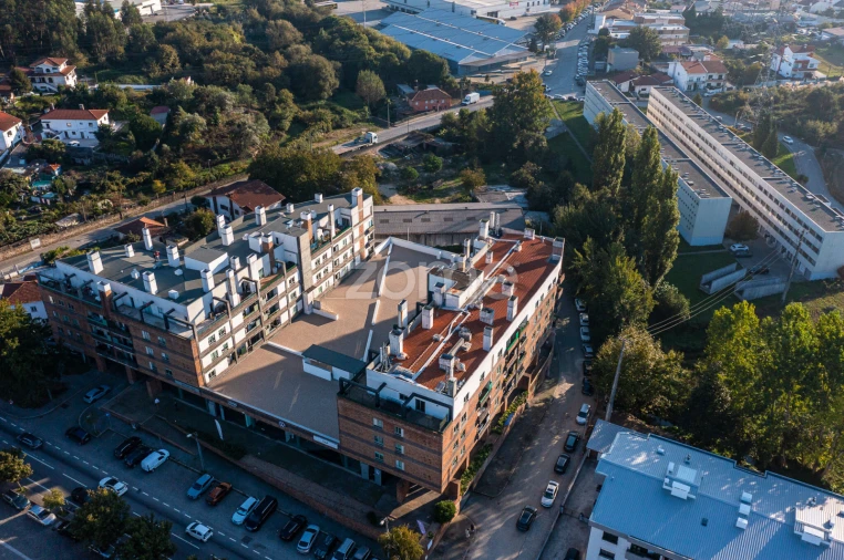 Apartamento T3 para Venda em Nogueira e Silva Escura Foto 42