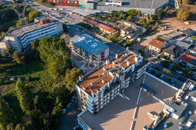 Apartamento T3 para Venda em Nogueira e Silva Escura Foto 45