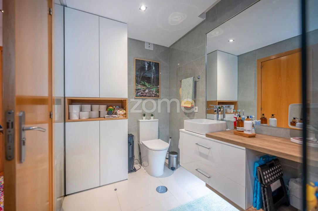 Apartamento T3 para Venda em Nogueira e Silva Escura Foto 31