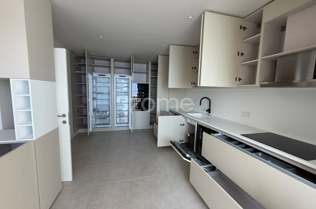Apartamento T5 para Venda em Cedofeita, Santo Ildefonso, Sé, Miragaia, São Nicolau e Vitória Foto 31