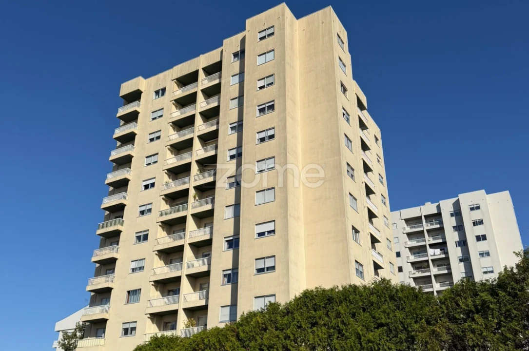 Apartamento T5 para Venda em Cedofeita, Santo Ildefonso, Sé, Miragaia, São Nicolau e Vitória Foto 1