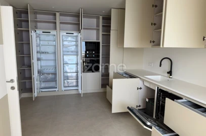 Apartamento T5 para Venda em Cedofeita, Santo Ildefonso, Sé, Miragaia, São Nicolau e Vitória