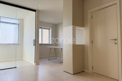 Apartamento T5 para Venda em Cedofeita, Santo Ildefonso, Sé, Miragaia, São Nicolau e Vitória