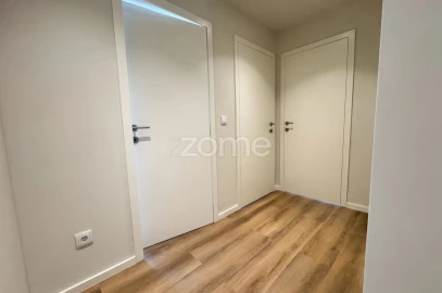 Apartamento T5 para Venda em Cedofeita, Santo Ildefonso, Sé, Miragaia, São Nicolau e Vitória