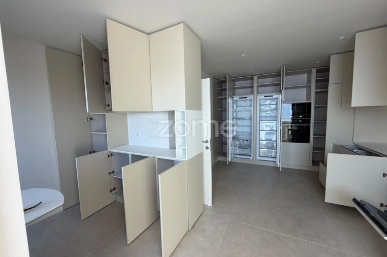 Apartamento T5 para Venda em Cedofeita, Santo Ildefonso, Sé, Miragaia, São Nicolau e Vitória Foto 29