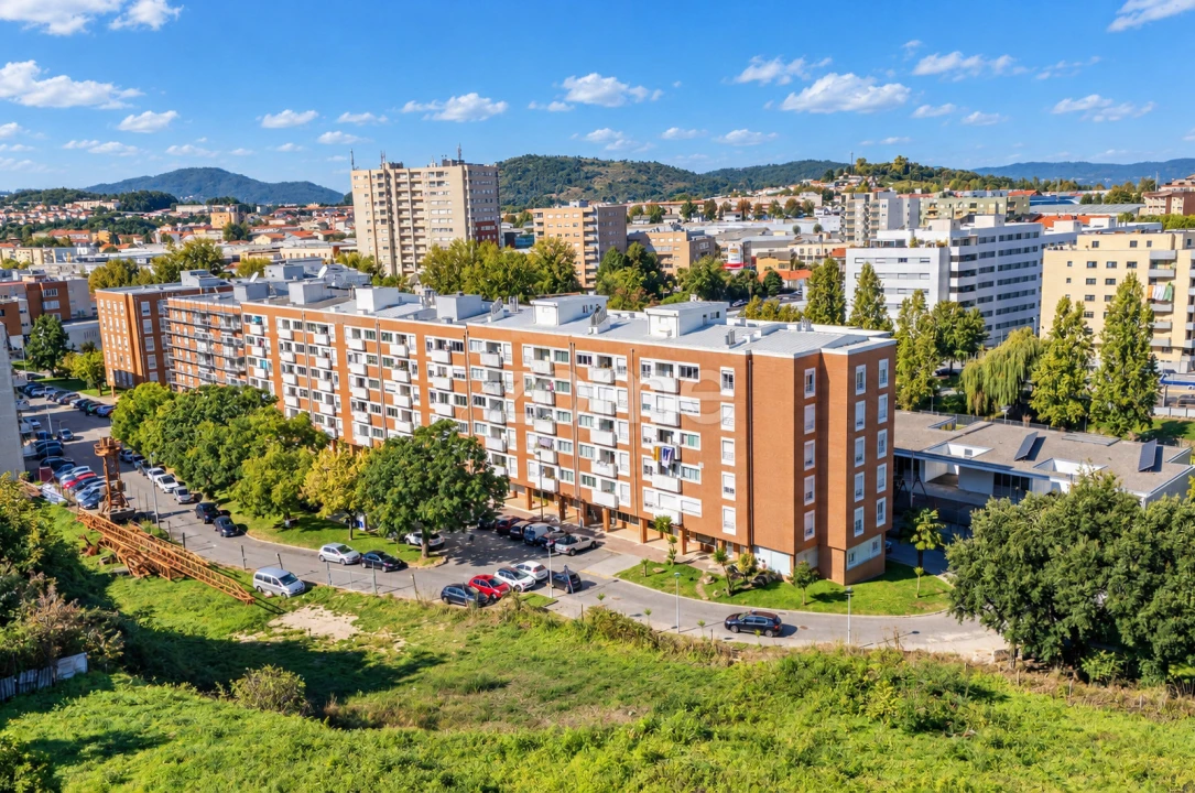 Apartamento T3 para Venda em Lomar e Arcos Foto 1