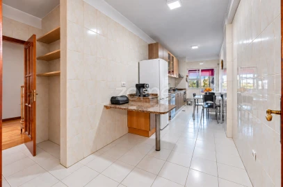 Apartamento T3 para Venda em Lomar e Arcos